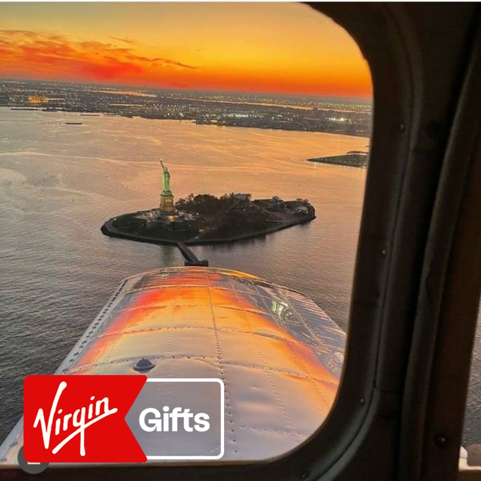 Private Statue of Liberty Scenic Nighttime Plane Tour | Flying | Plane Rides | New Jersey | New York City | Virgin Gifts / Vouchers
