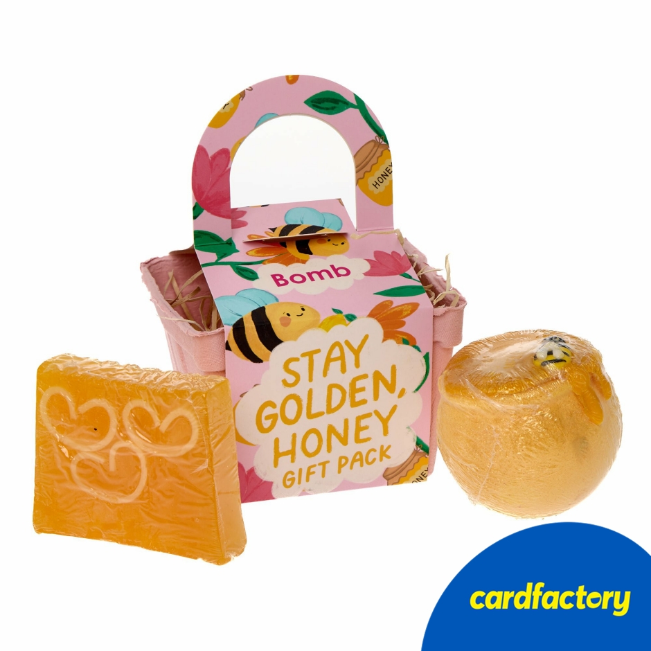 Image of Bomb Cosmetics Stay Golden Honey Punnet Gift Pack
