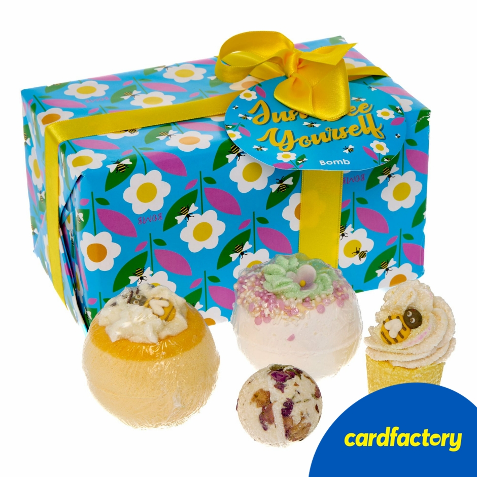 Image of Bomb Cosmetics Just Bee Yourself Gift Pack