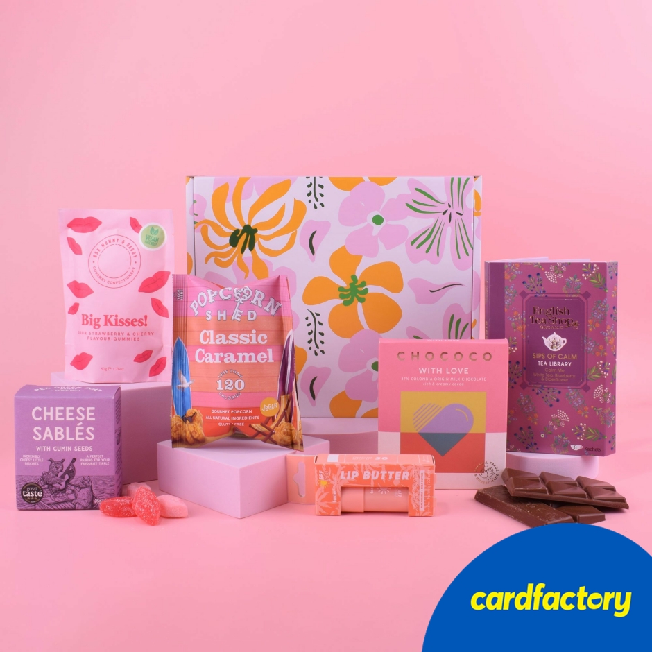 Image of Sweet Treats with Tea Gift Set