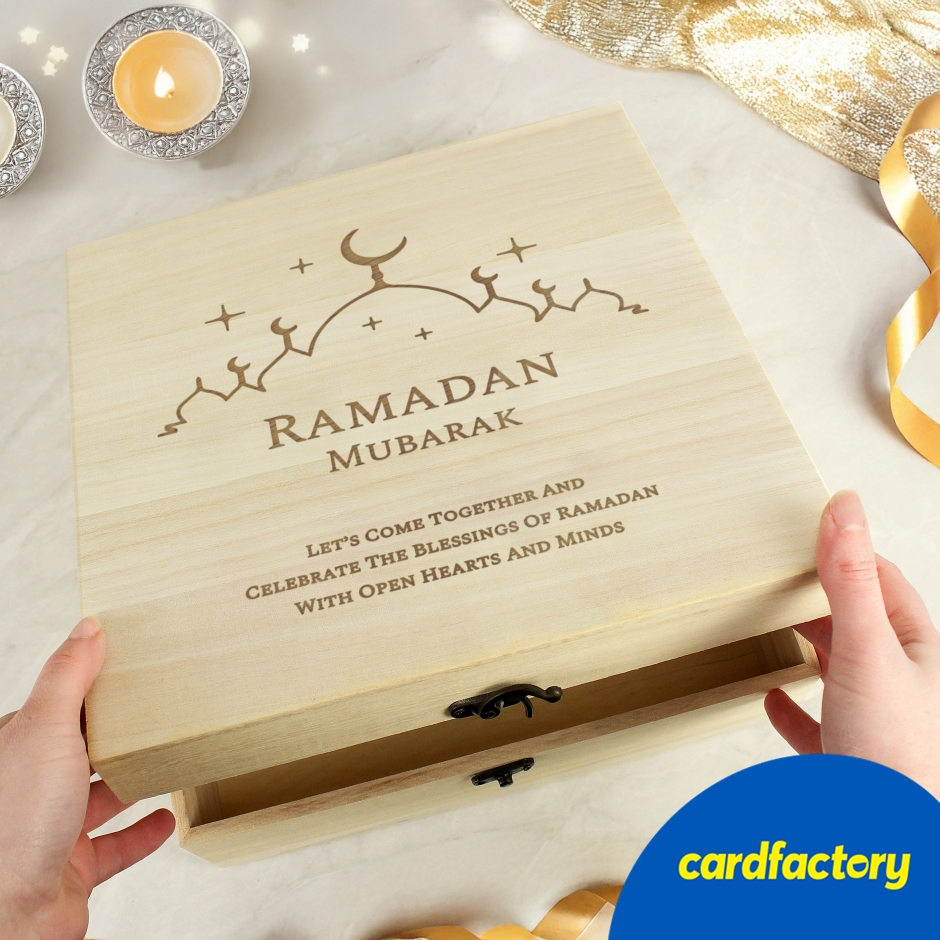 Image of Personalised Eid &amp; Ramadan Large Wooden Keepsake Box